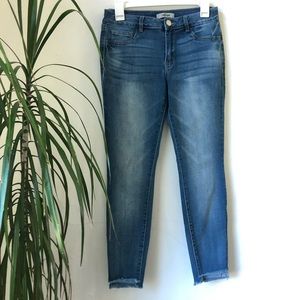 REFUGE Womens Cotton Mid-wash High Rise Jeans  Size 8